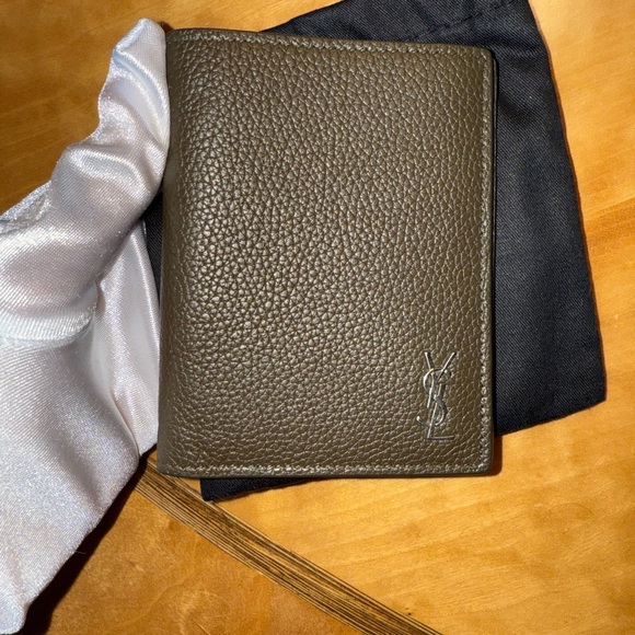 Saint Laurent Tiny Monogram Bifold Leather Wallet - Picture 5 of 8